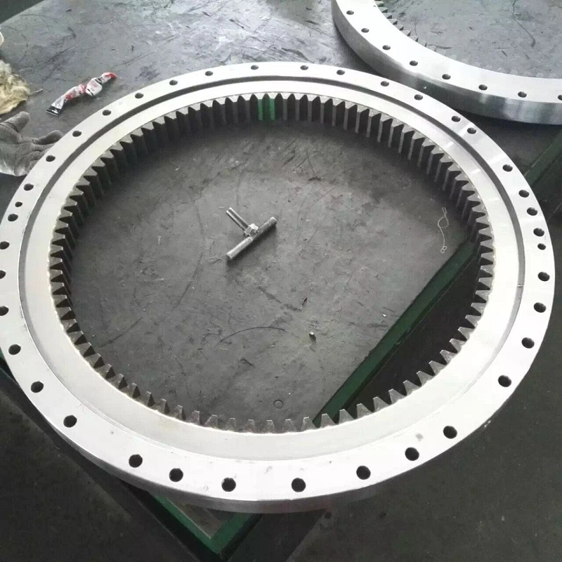 PC2000 Gear Slewing Bearing for Mining Machinery